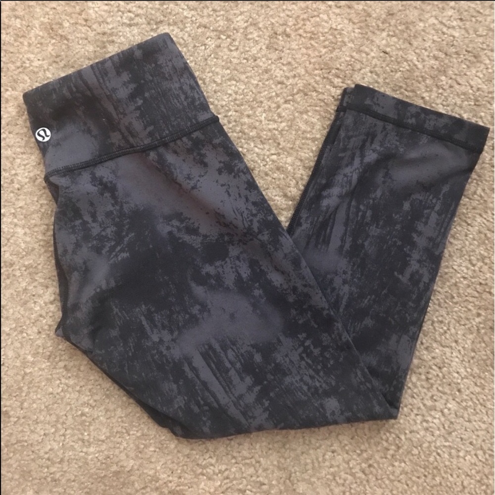 Lululemon Wunder Under Crop Leggings